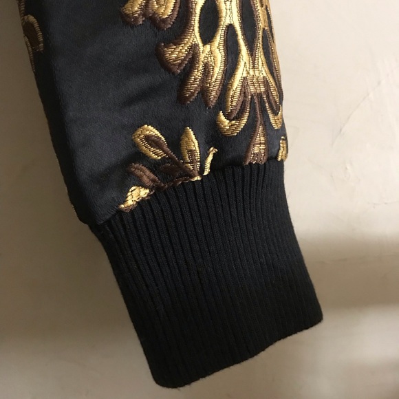 Floral Brocade Jacket with Faux Fur Collar - Picture 10 of 11